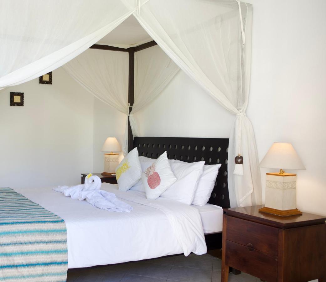 Arona Villa Sanur Экстерьер фото